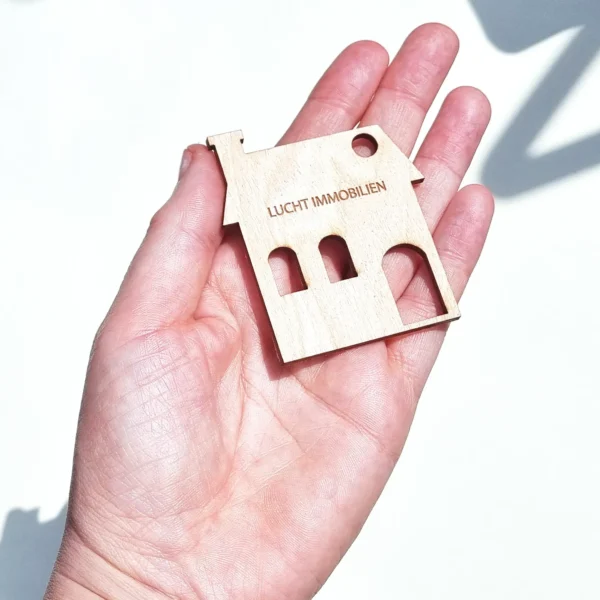 geschenk hausbau, geschenk zum hausbau, schlüsselanhänger personalisiert, werbeartikel, immowelt, makler